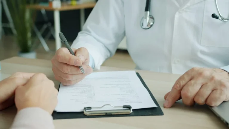 Estetik ve tedavi amaçlı botulinum toksin uygulamaları için klinik değerlendirme – Bodrum